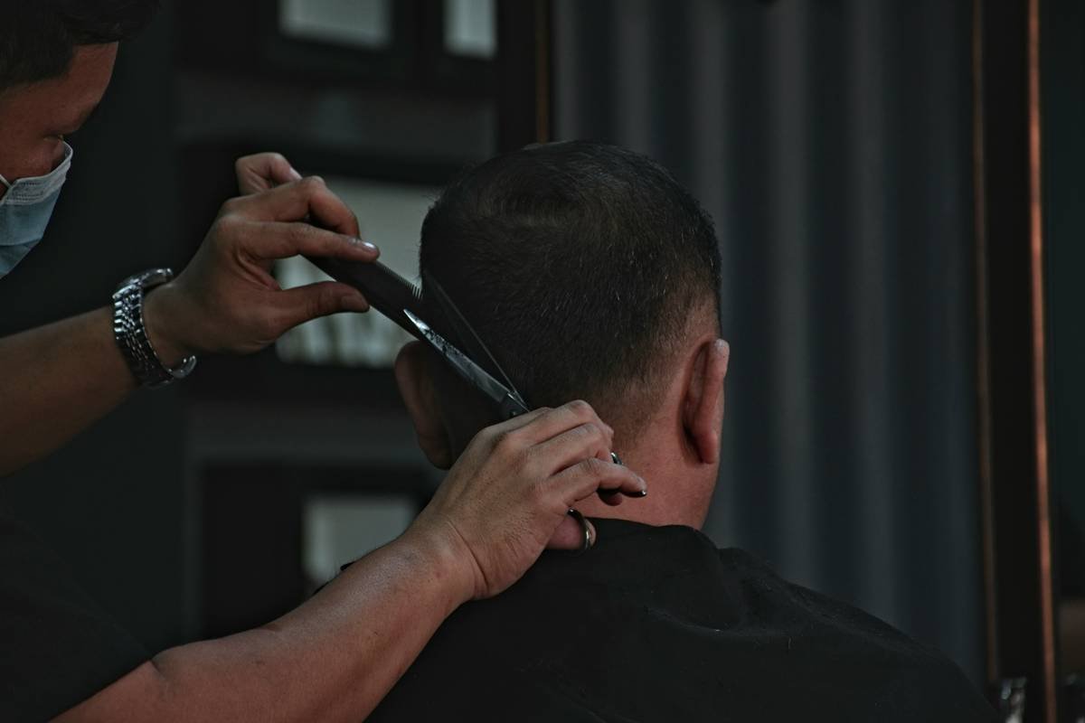 Why Your Beard Grooming Fails Without Anti-Slip Grip Scissors (And How to Fix It)