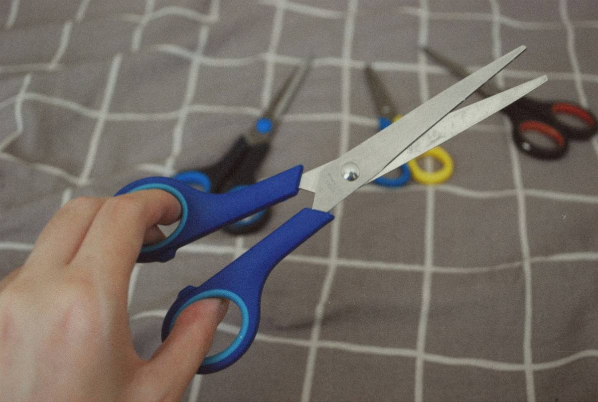 DIY Scissors Maintenance: The Barber’s Shortcut to Razor-Sharp Beard Scissors